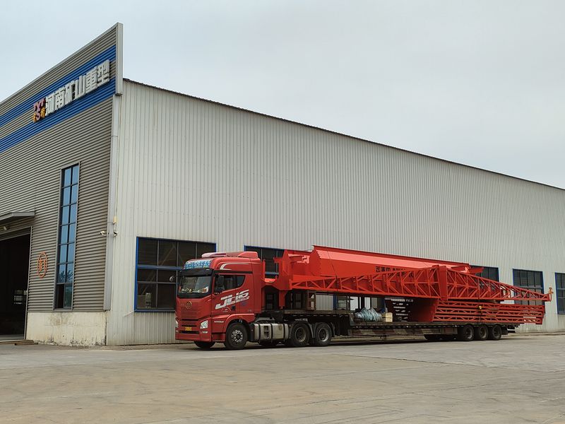 電動葫蘆門式起重機 2臺 MHxh10t—27m 制作完成，發往甘肅蘭州交付客戶使用