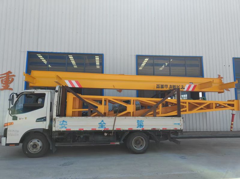 上包下花電動葫蘆門式起重機(jī) MHxh5t-7.35m 制作完成  裝車發(fā)出